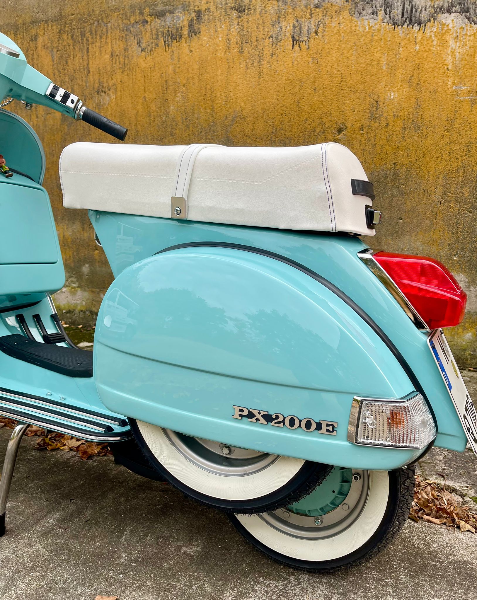 Vespa PX 200 Türkis, Restauriert im Kundenauftrag - Bild #7 Vespa PX 200 Türkis, Restauriert im Kundenauftrag - Bild #7