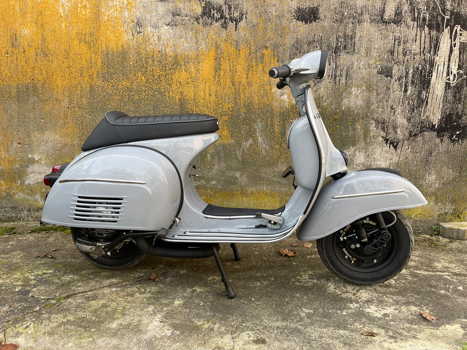 Vespa Sprint mit 220ccm - Bild #1 Vespa Sprint mit 220ccm - Bild #1