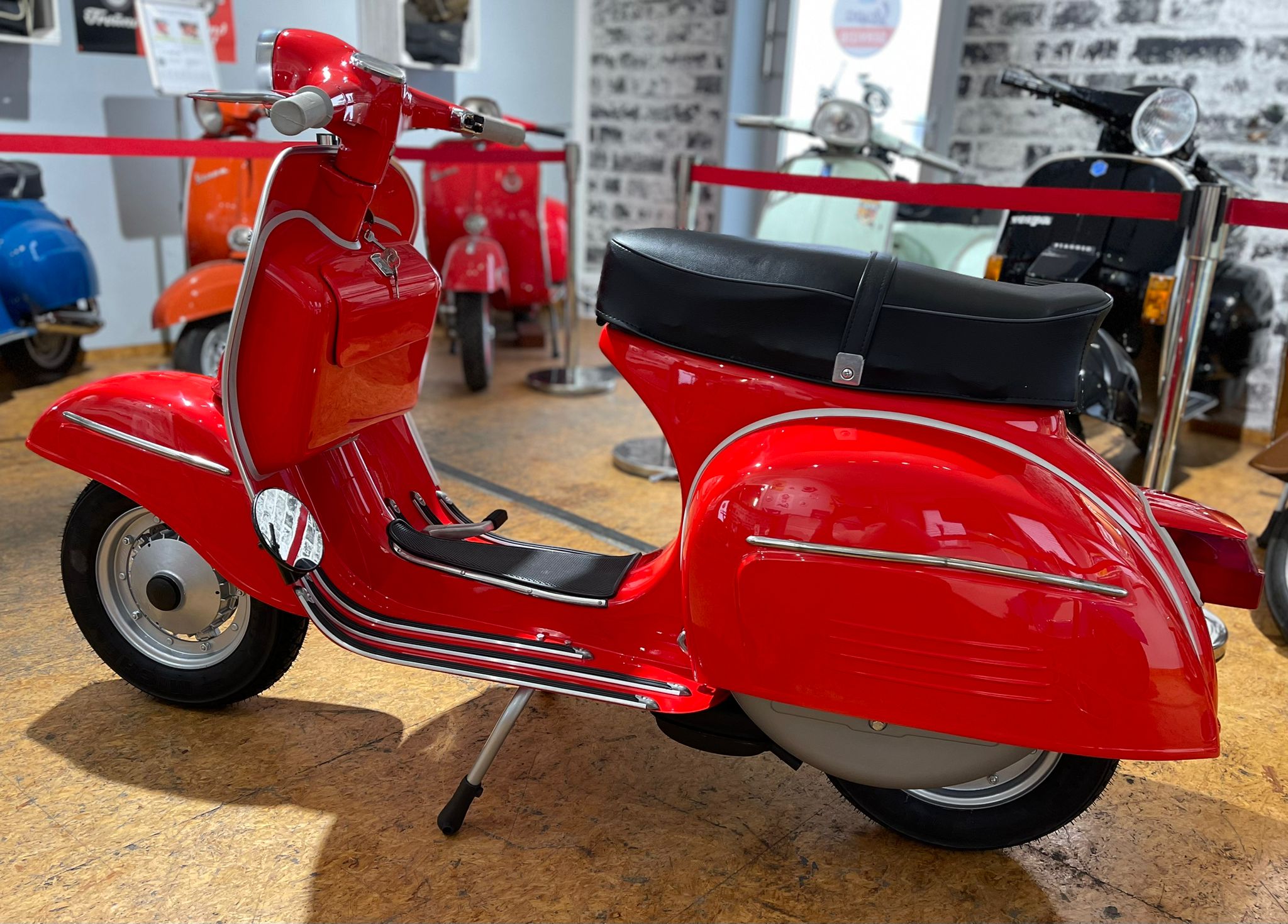 Spanische Vespa Sprint mit PX-Lusso Motor - Bild #8 Spanische Vespa Sprint mit PX-Lusso Motor - Bild #8