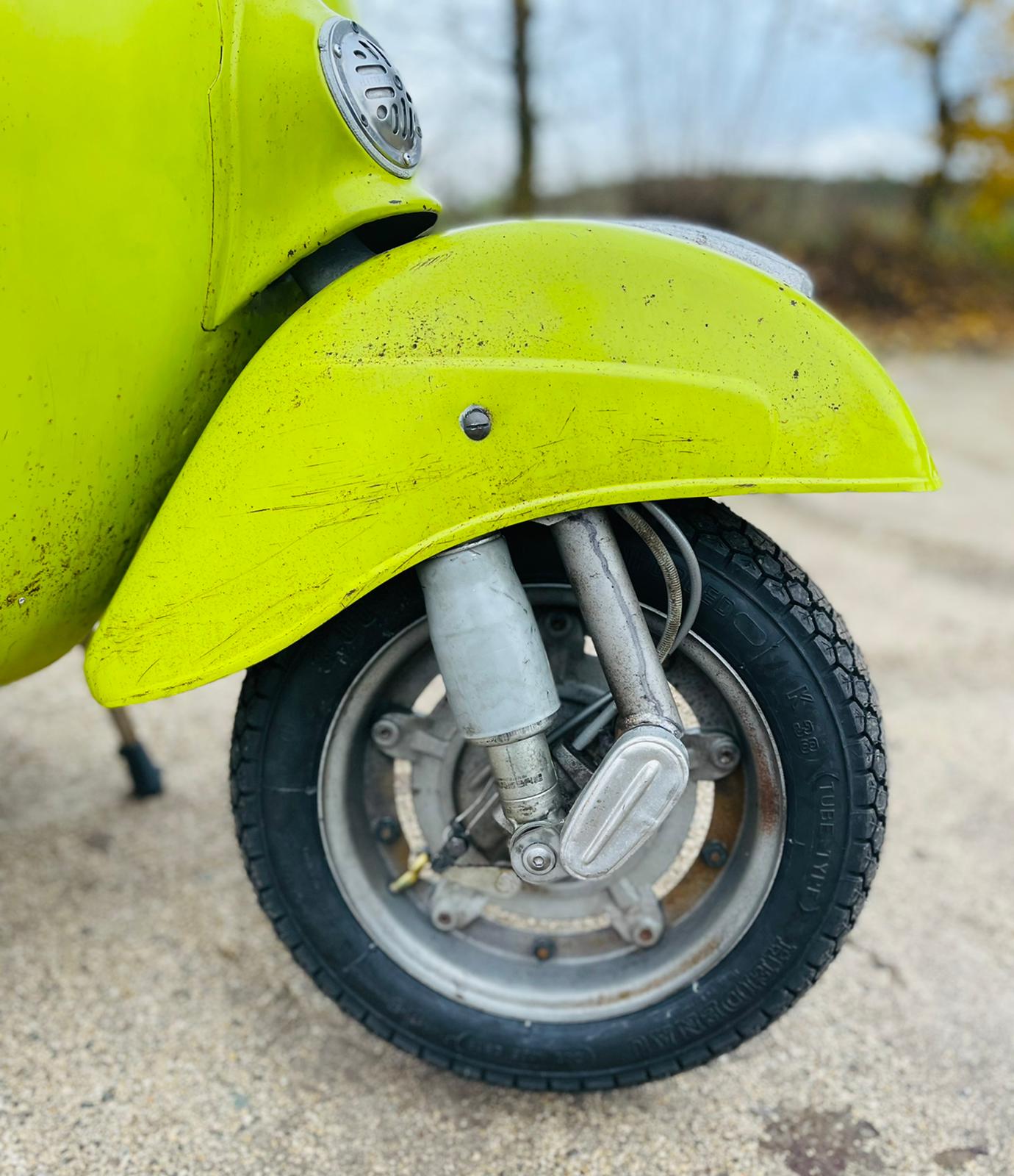 Vespa 125 Primavera in Mela Verde - Bild #3 Vespa 125 Primavera in Mela Verde - Bild #3