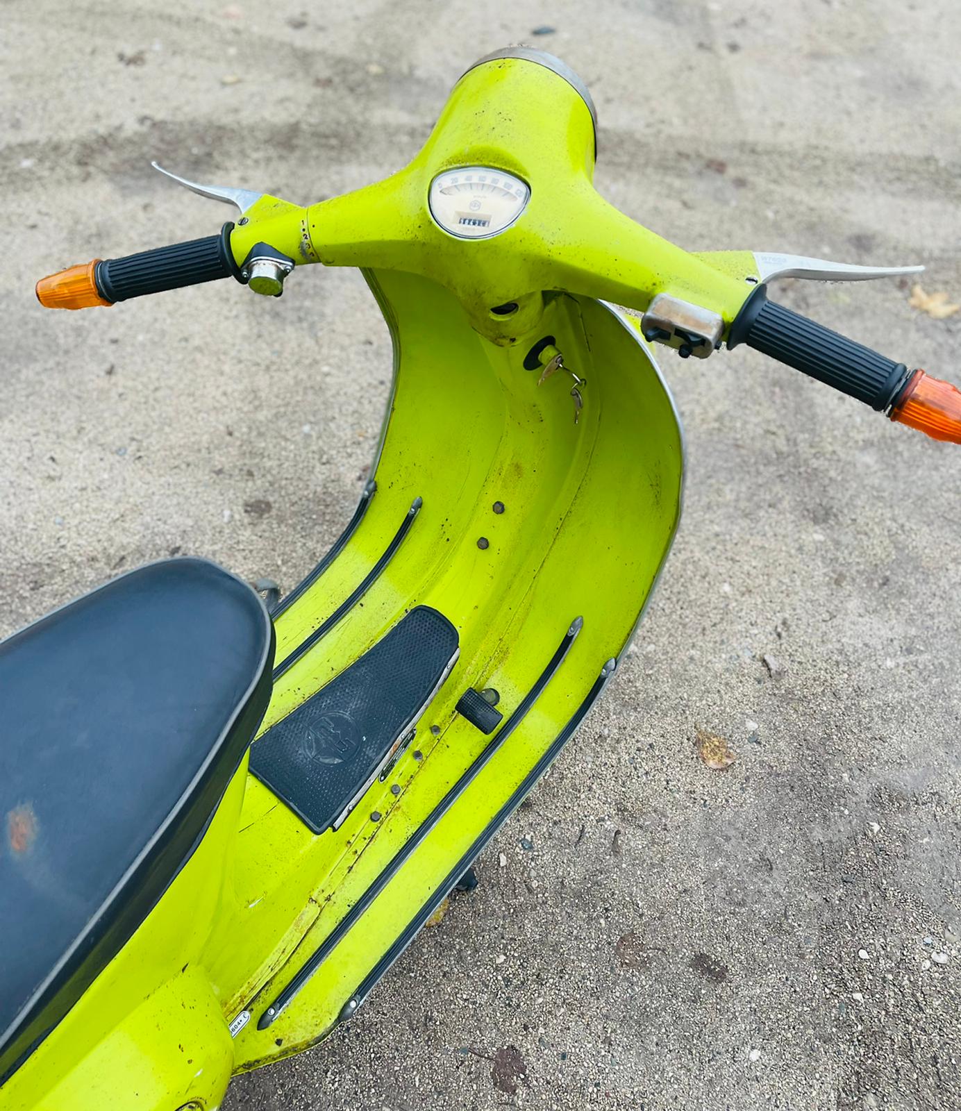 Vespa 125 Primavera in Mela Verde - Bild #5 Vespa 125 Primavera in Mela Verde - Bild #5