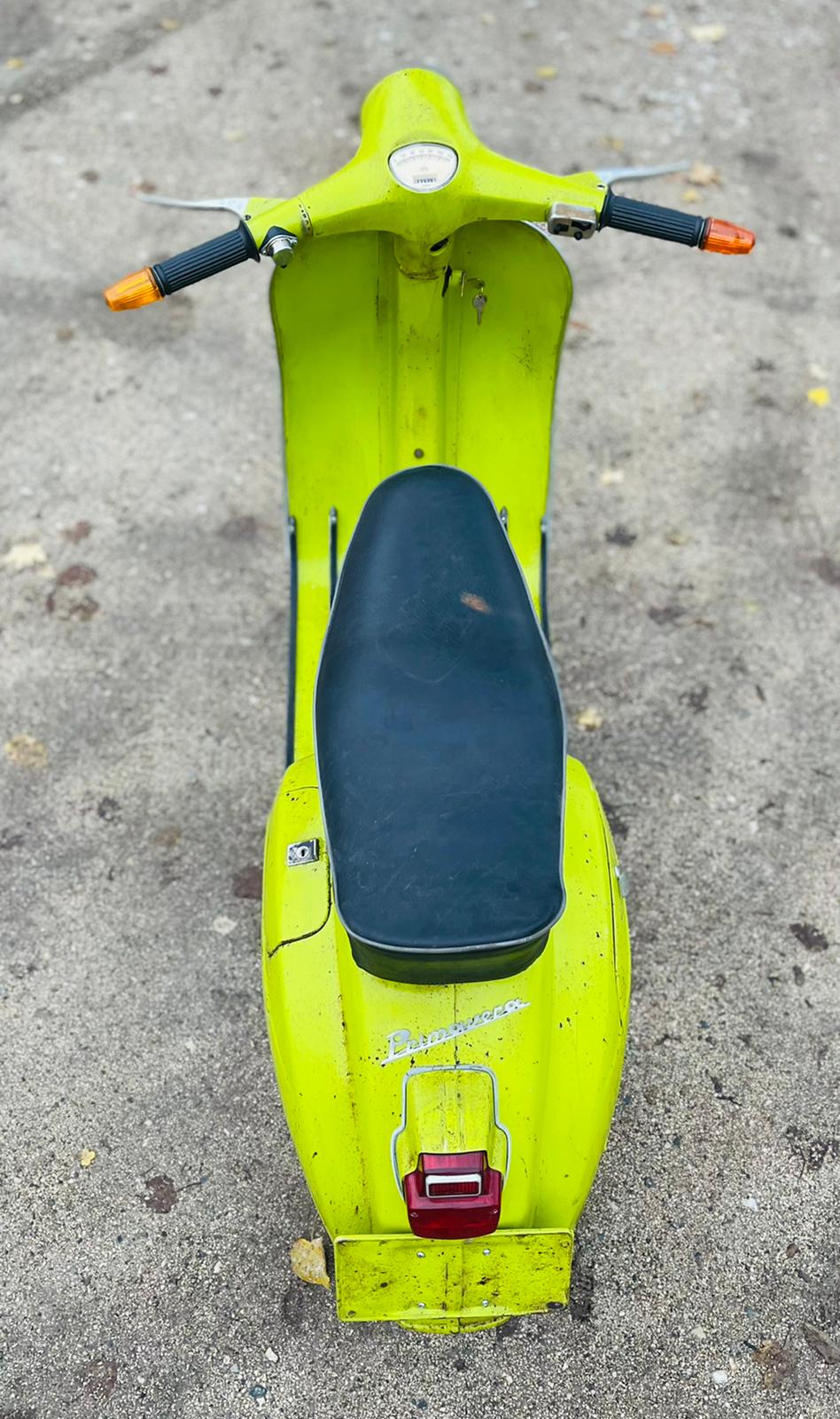 Vespa 125 Primavera in Mela Verde - Bild #10 Vespa 125 Primavera in Mela Verde - Bild #10