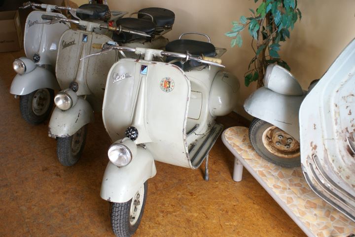 Galerien Vespas bis Baujahr 1960 - Bild #4 Galerien Vespas bis Baujahr 1960 - Bild #4