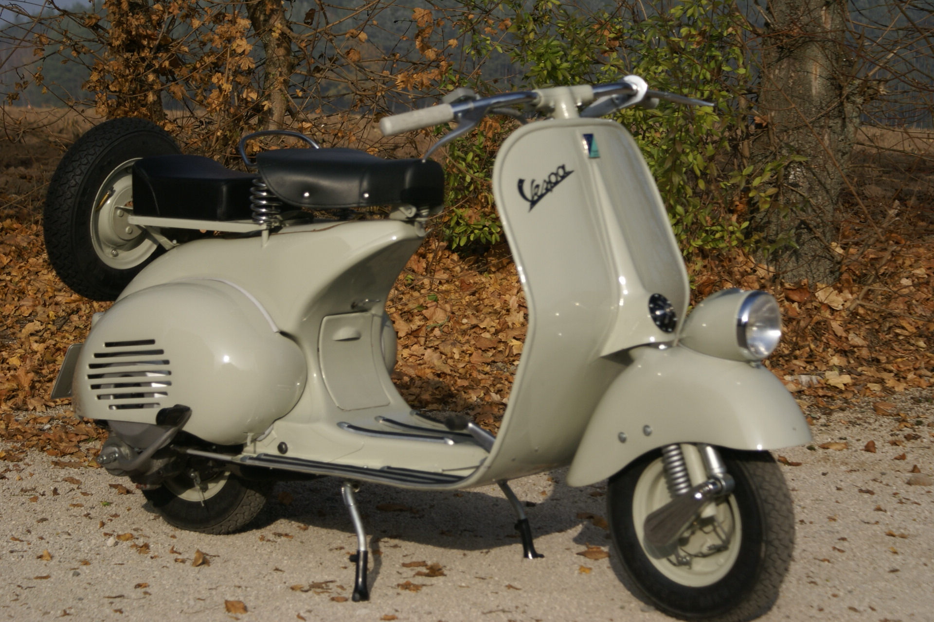 Galerien Vespas bis Baujahr 1960 - Bild #18 Galerien Vespas bis Baujahr 1960 - Bild #18