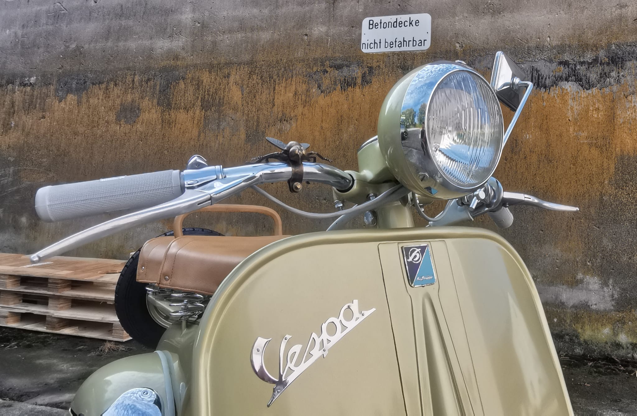 Hoffmann Königin HC, Baujahr 1954, restauriert - Bild #1 Hoffmann Königin HC, Baujahr 1954, restauriert - Bild #1