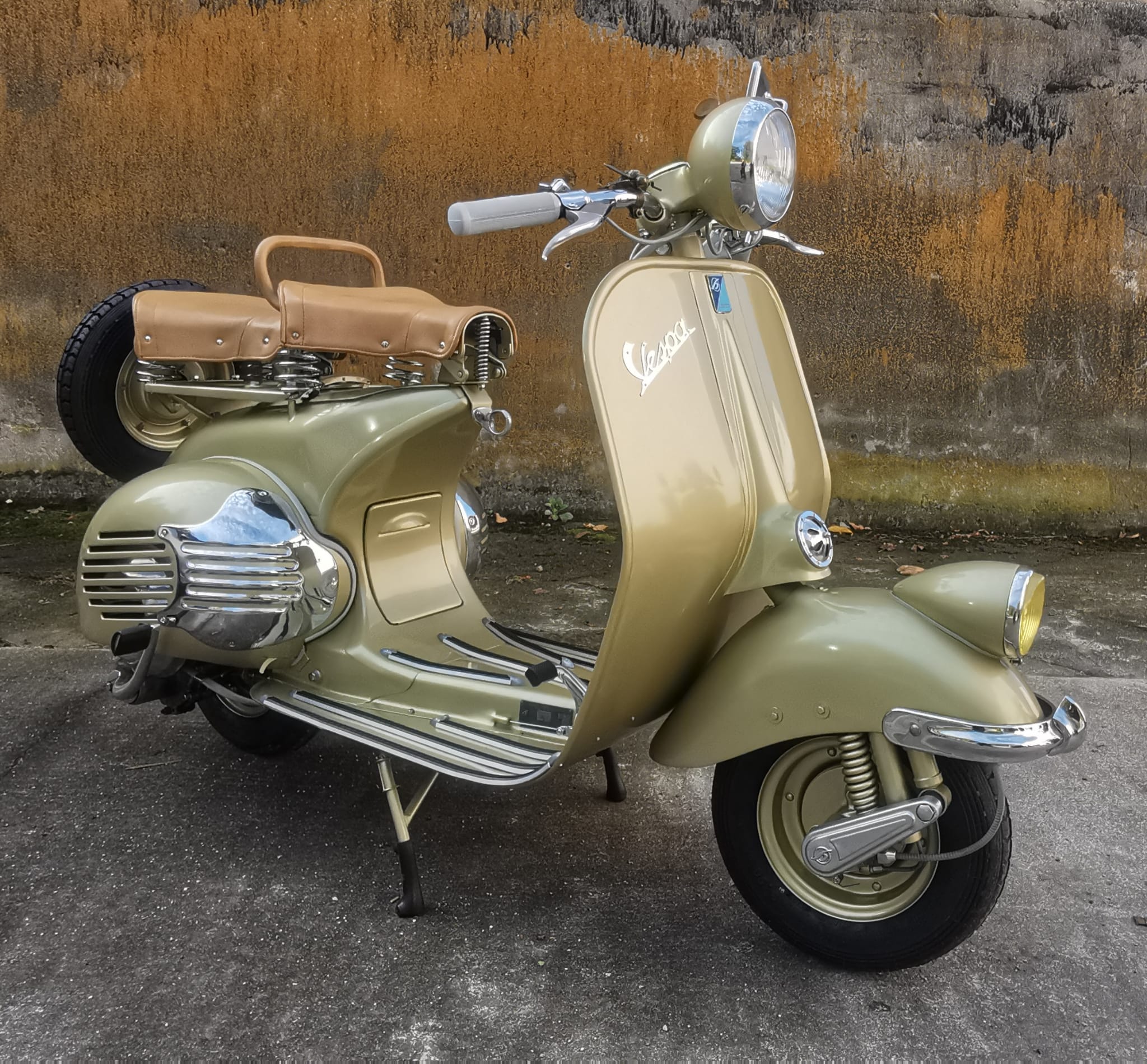 Hoffmann Königin HC, Baujahr 1954, restauriert - Bild #2 Hoffmann Königin HC, Baujahr 1954, restauriert - Bild #2