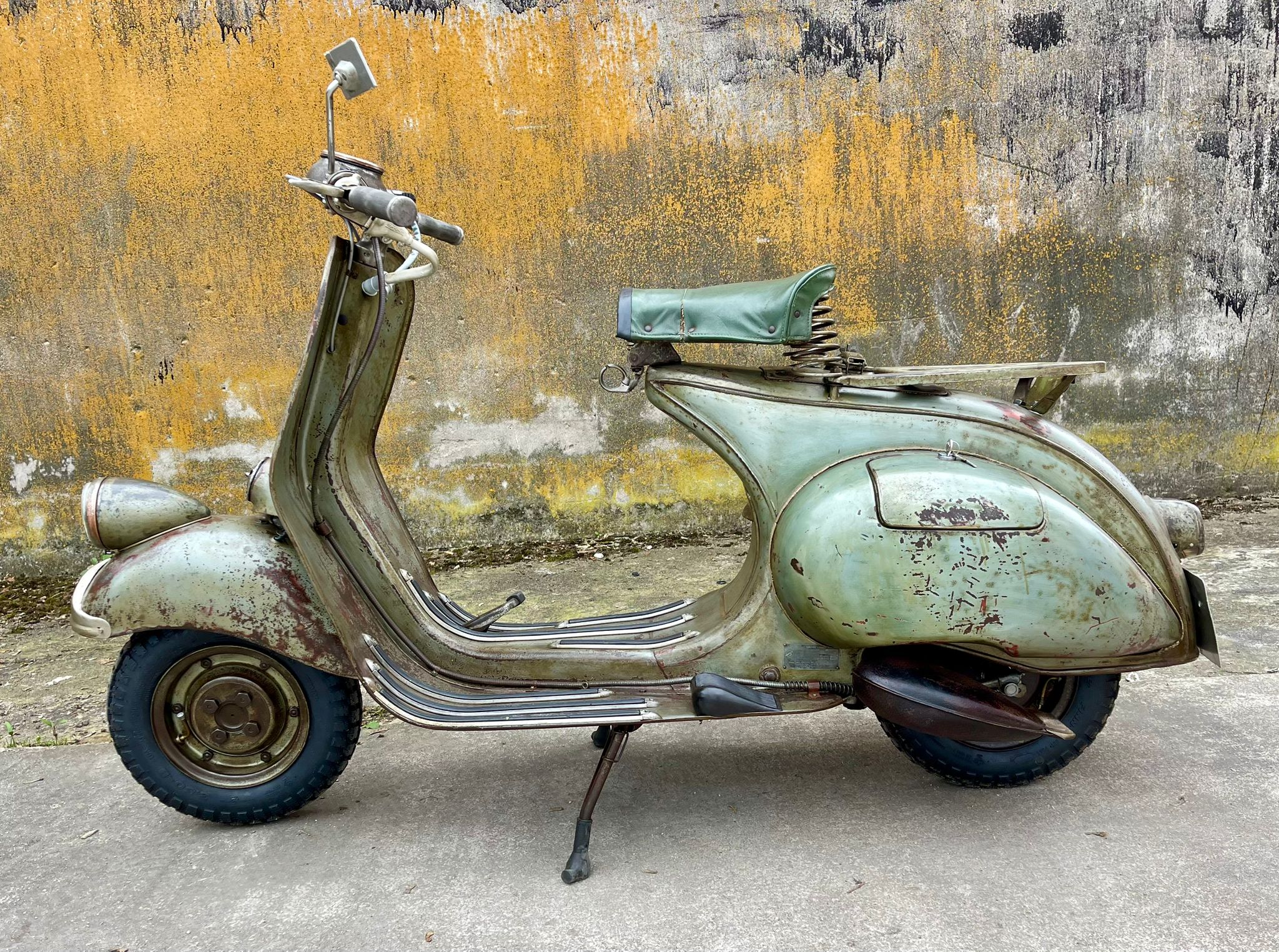 Hoffmann-Vespas überarbeitet - Bild #9 Hoffmann-Vespas überarbeitet - Bild #9