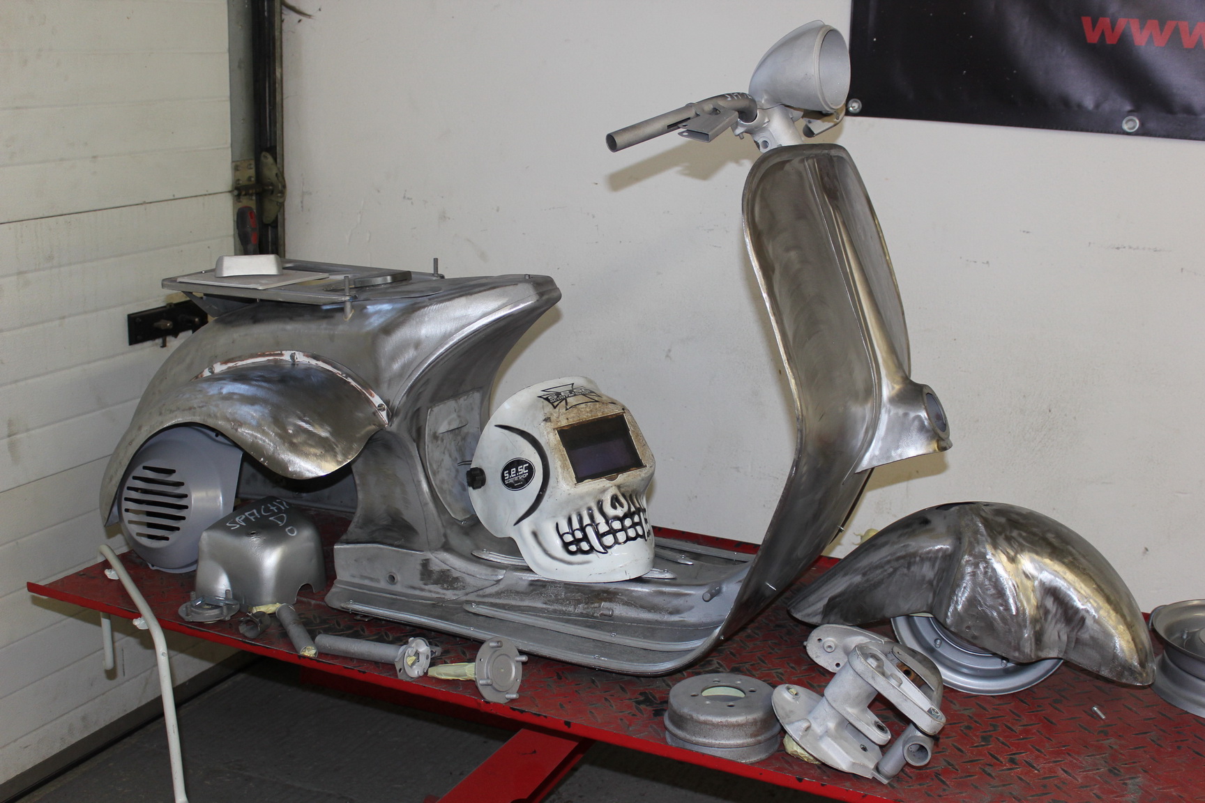 Bilderserie Restauration Vespa 125 Utilitaria - Bild #3 Bilderserie Restauration Vespa 125 Utilitaria - Bild #3