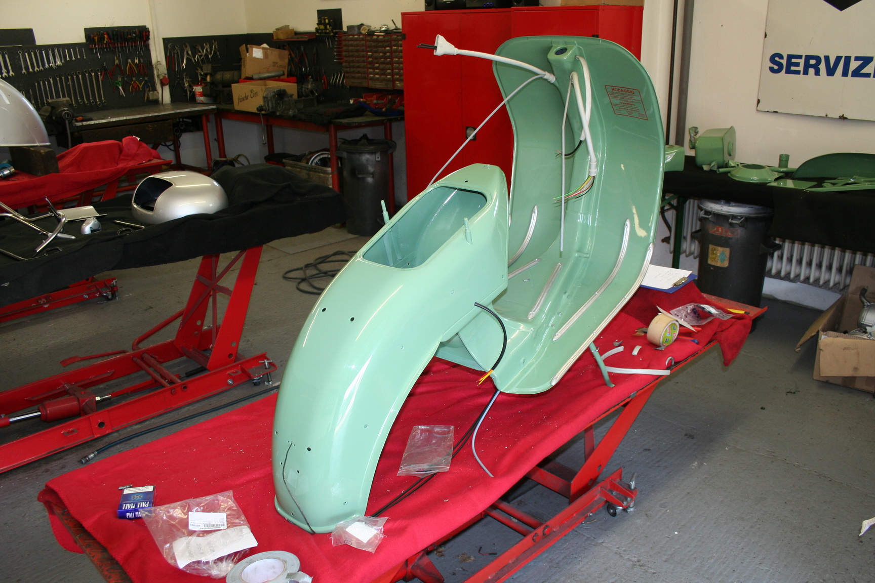 Bilderserie Restauration Vespa 125 Utilitaria - Bild #4 Bilderserie Restauration Vespa 125 Utilitaria - Bild #4