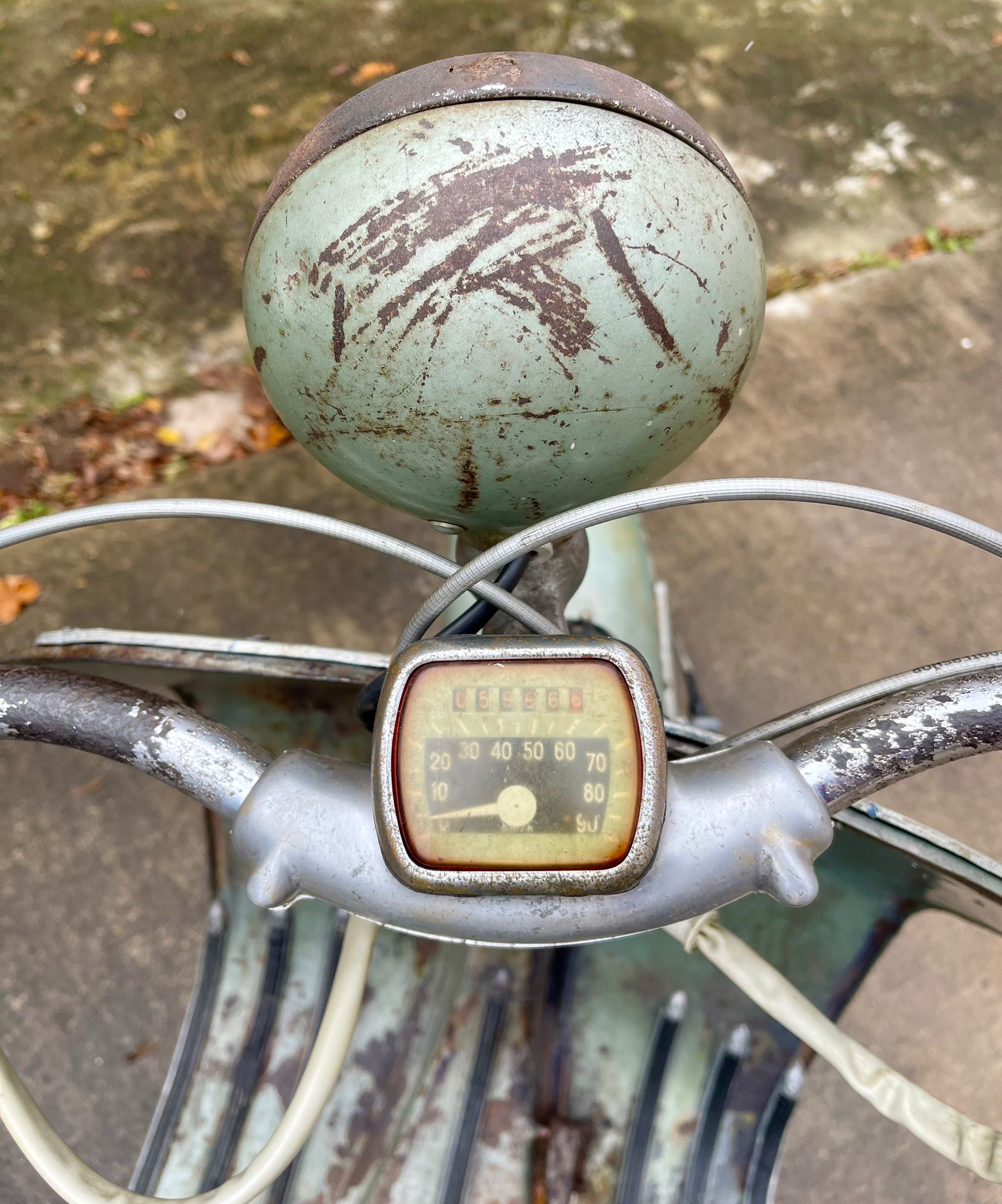 Vespa ACMA 1951 überarbeitet - Bild #6 Vespa ACMA 1951 überarbeitet - Bild #6