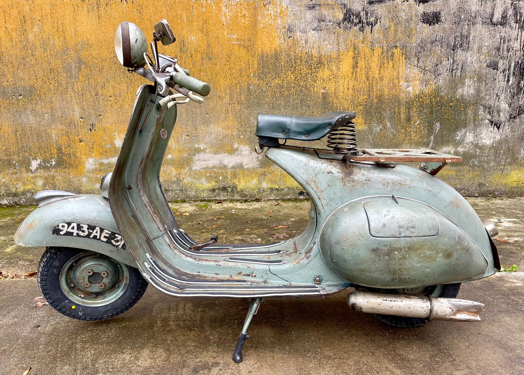 Vespa ACMA 1951 überarbeitet - Bild #9 Vespa ACMA 1951 überarbeitet - Bild #9