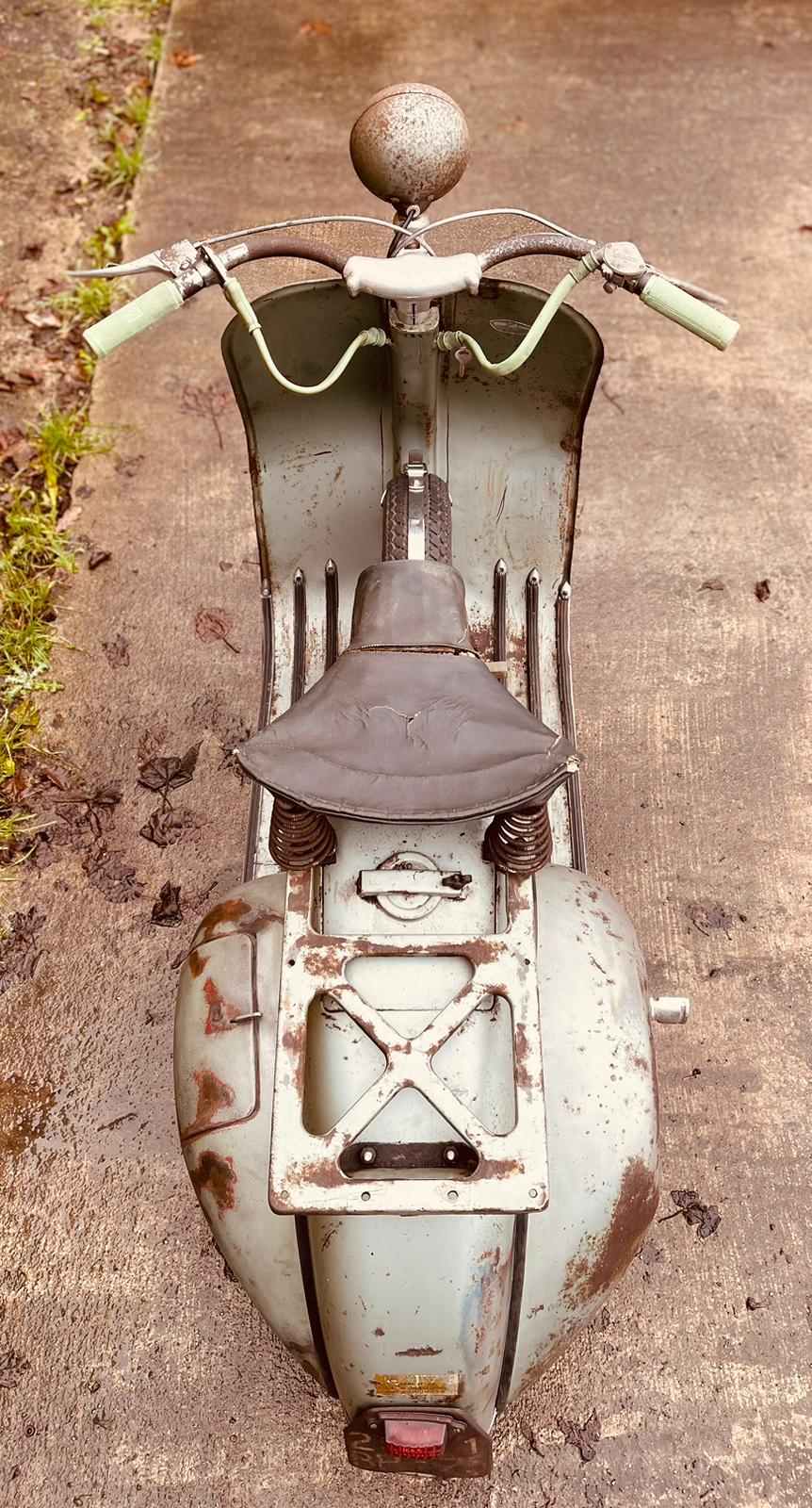 Vespa ACMA Paris Baujahr 1952 - Bild #4 Vespa ACMA Paris Baujahr 1952 - Bild #4