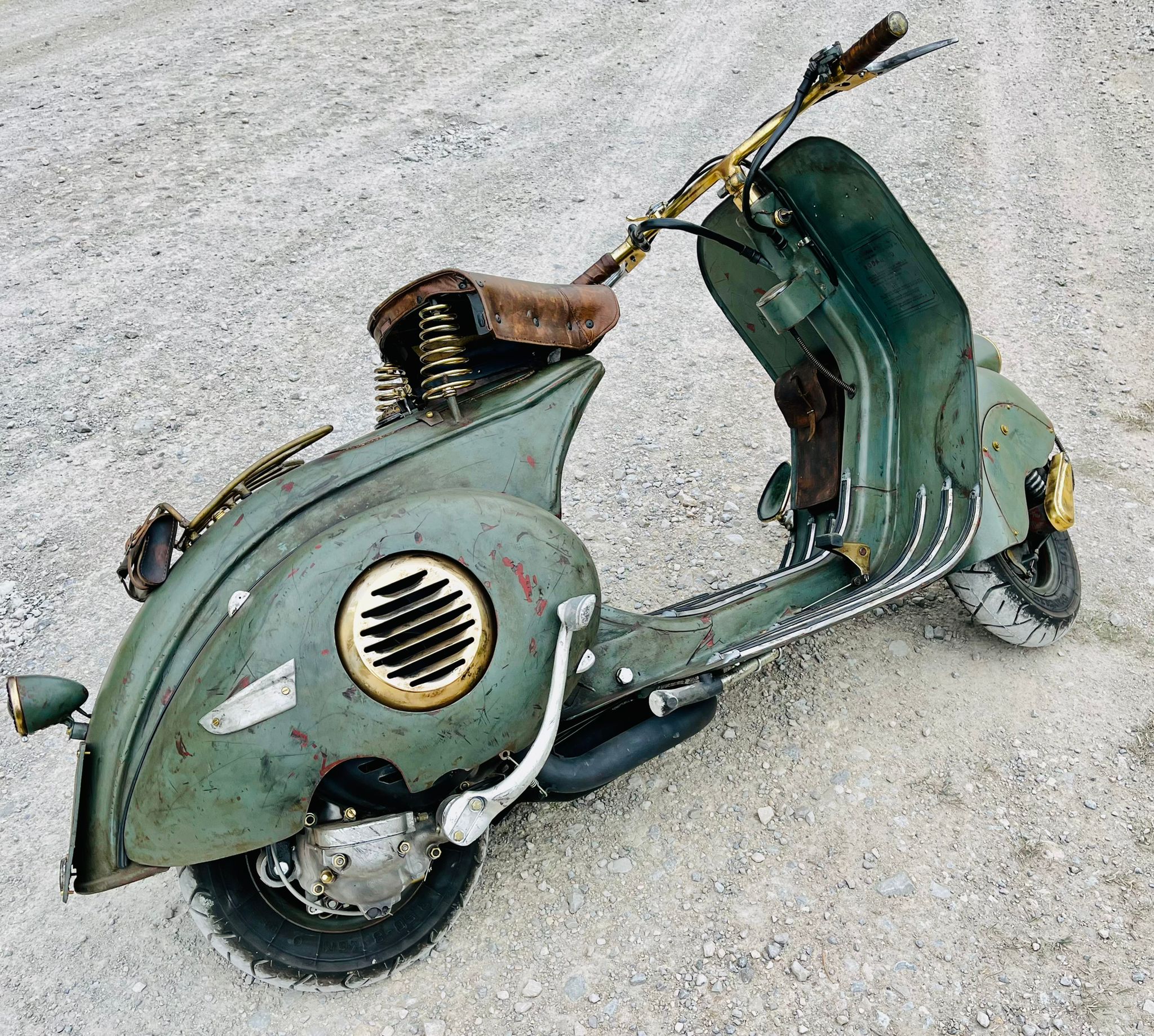 Faro Basso V98-Stil mit PX-Motor - Bild #3 Faro Basso V98-Stil mit PX-Motor - Bild #3