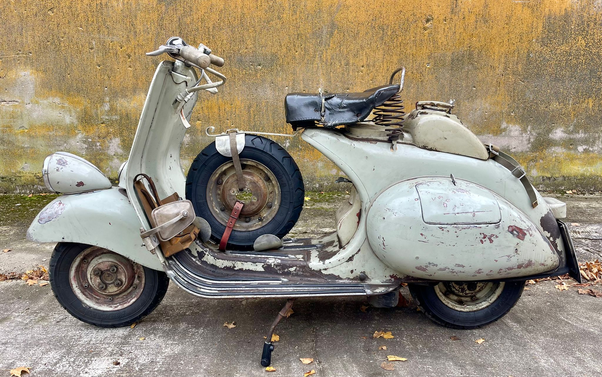 Vespa VM1T Baujahr 1953 - Bild #2 Vespa VM1T Baujahr 1953 - Bild #2